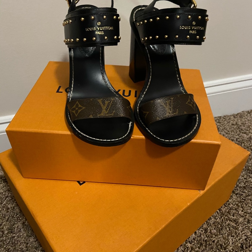 Louis Vuitton size 37 Calf Leather Sandal Brown and Black Monogram